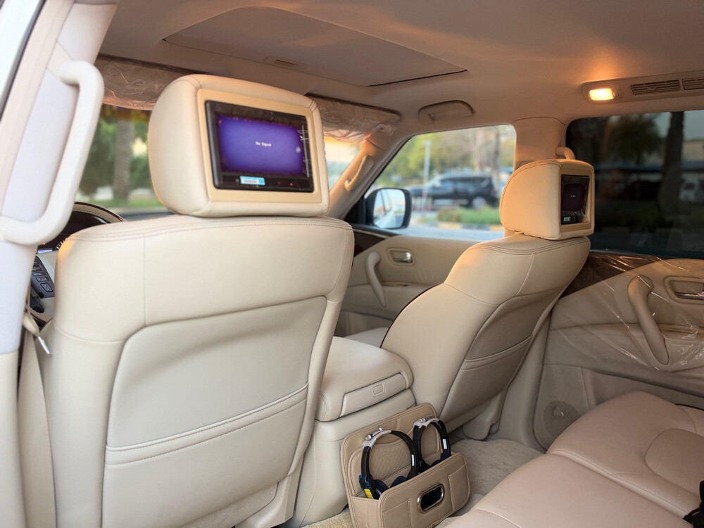 NISSAN PATROL PLATINUM-LOW MILEAGE - 23