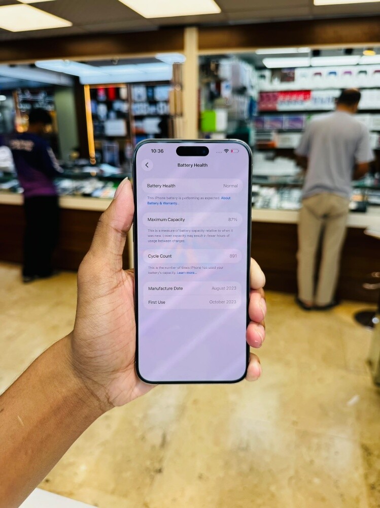 iphone 15 pro mex....512GB - 4