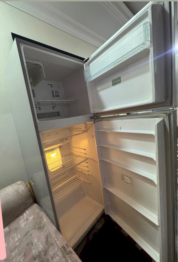 toshiba fridge  - 2