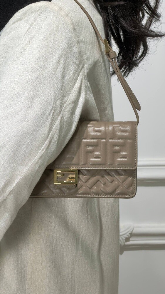 FND Wallet On Chain Baguette Dove - 4