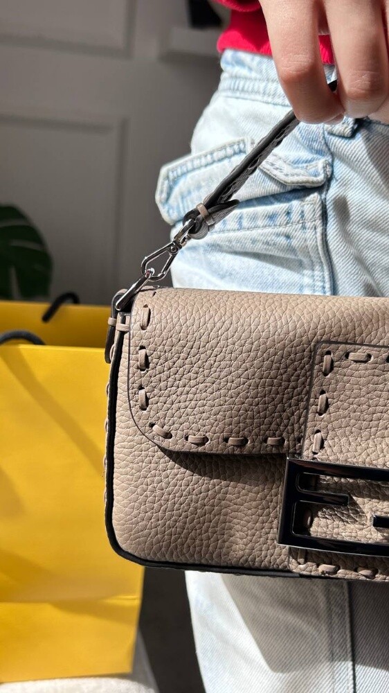 Fendi Baguette Mini Grey - 6