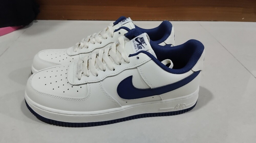 Nike Air Force 1 - New - 2