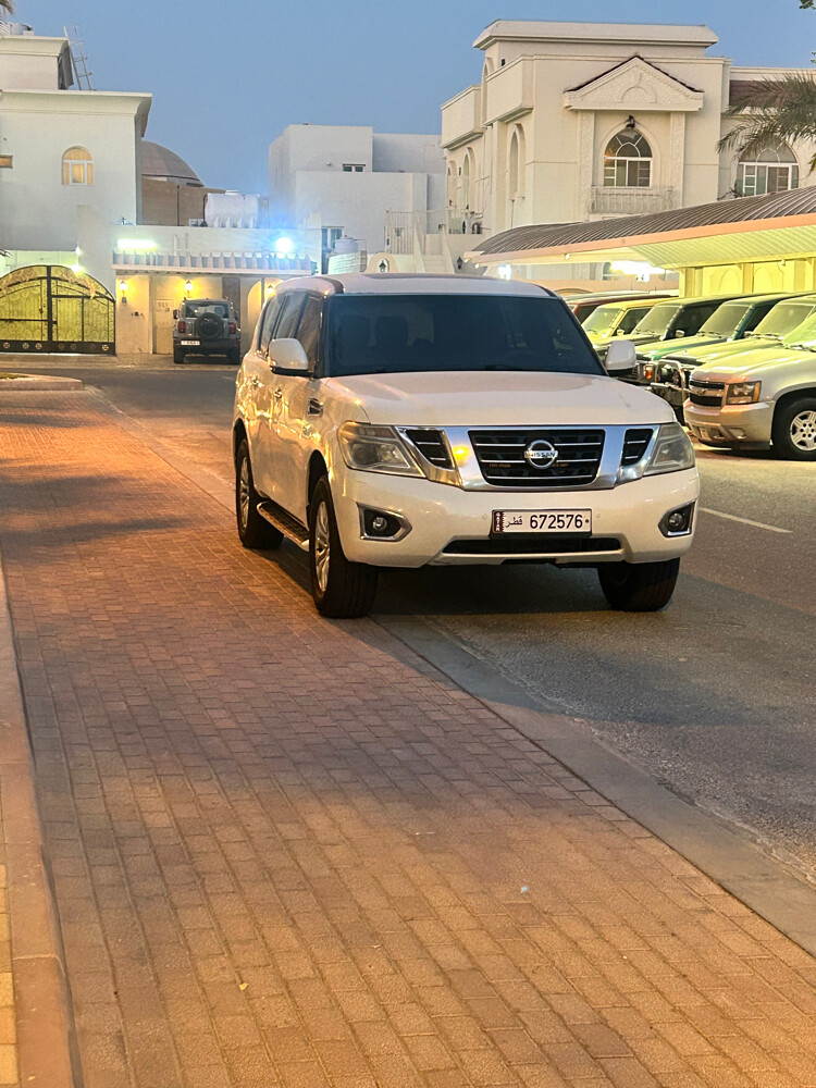 Nissan petrol 2015 SE - 1