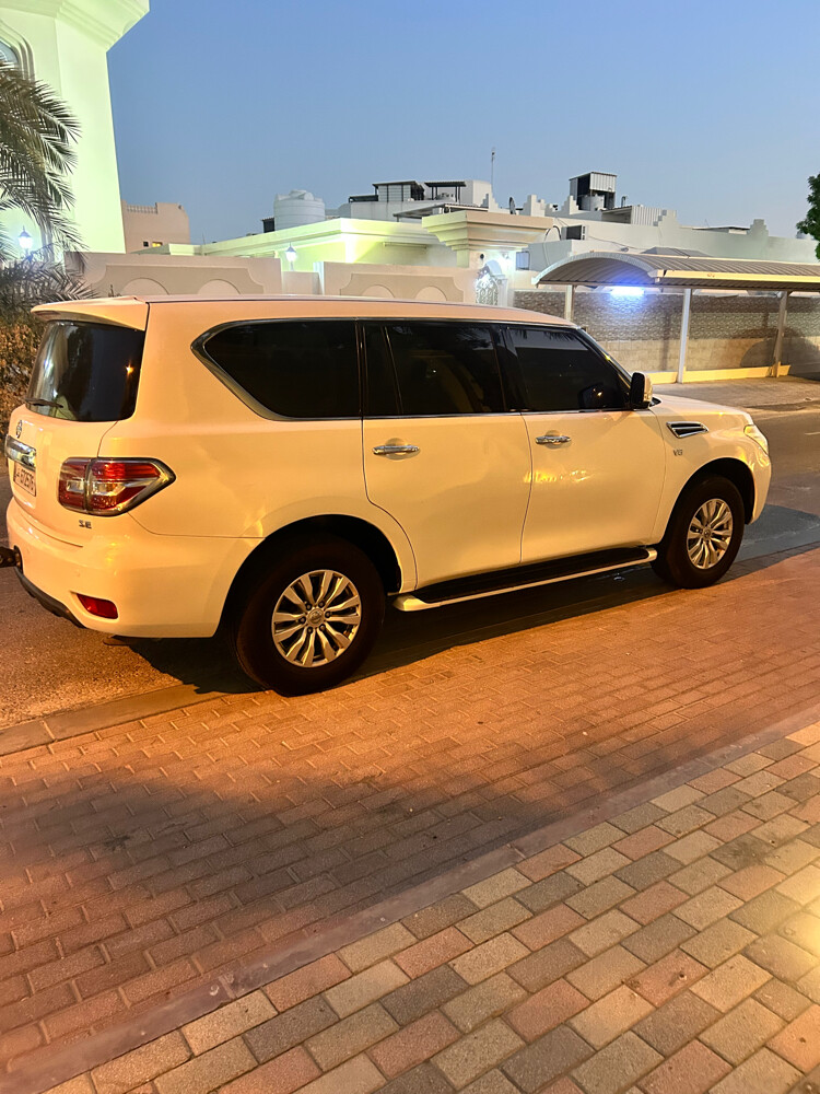 Nissan petrol 2015 SE - 8