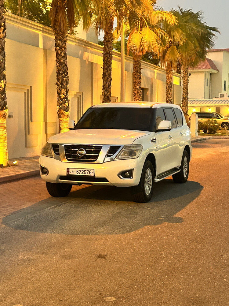 Nissan petrol 2015 SE - 3