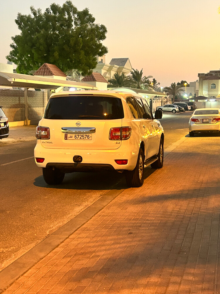 Nissan petrol 2015 SE - 7