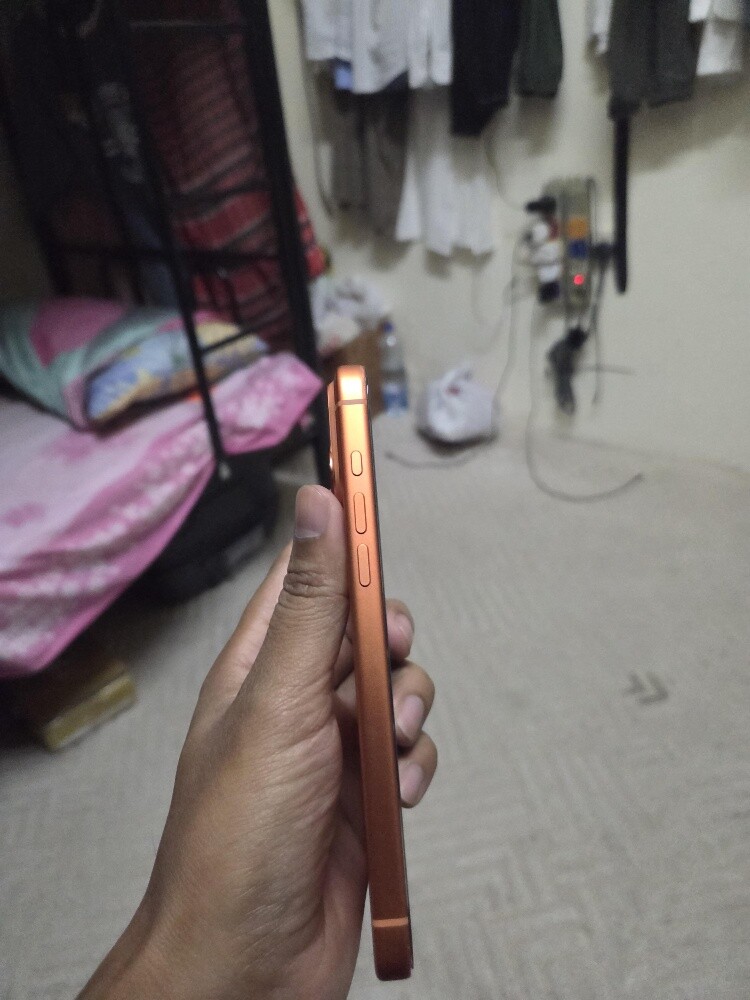 IPhone 17 pro Max 256 - 4