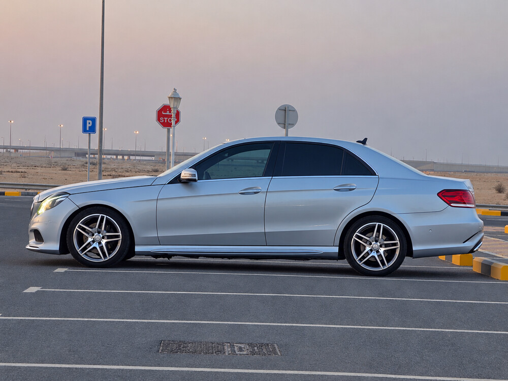 Mercedes-Benz E300 AMG 2014 - 4