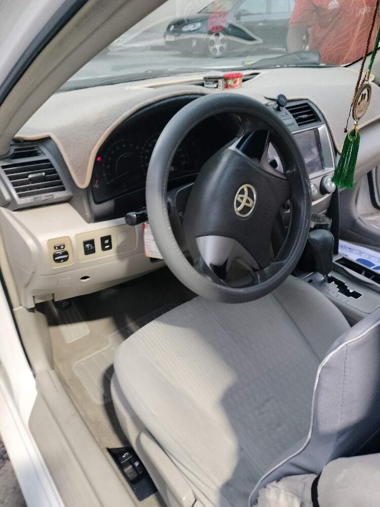 Camry car for sale, 2011 model - 4