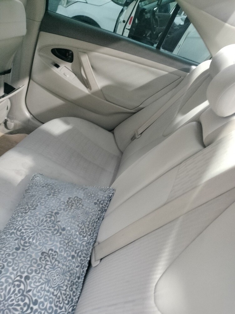 Camry car for sale, 2011 model - 7