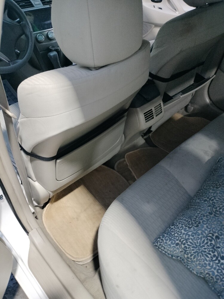 Camry car for sale, 2011 model - 9