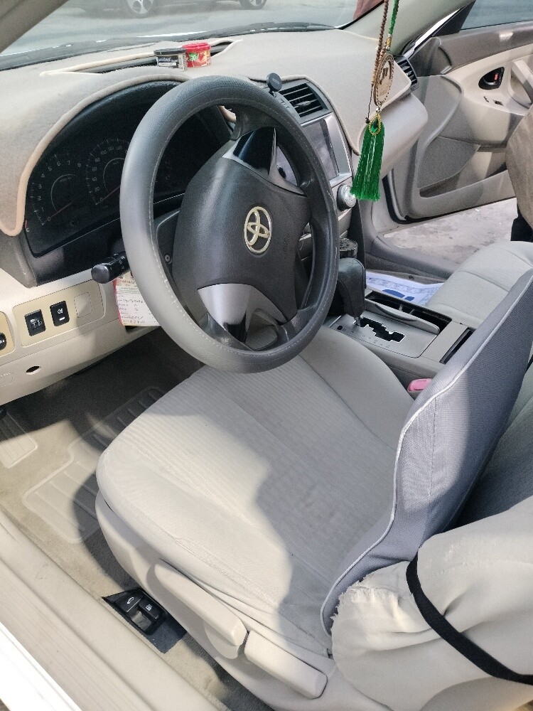 Camry car for sale, 2011 model - 3