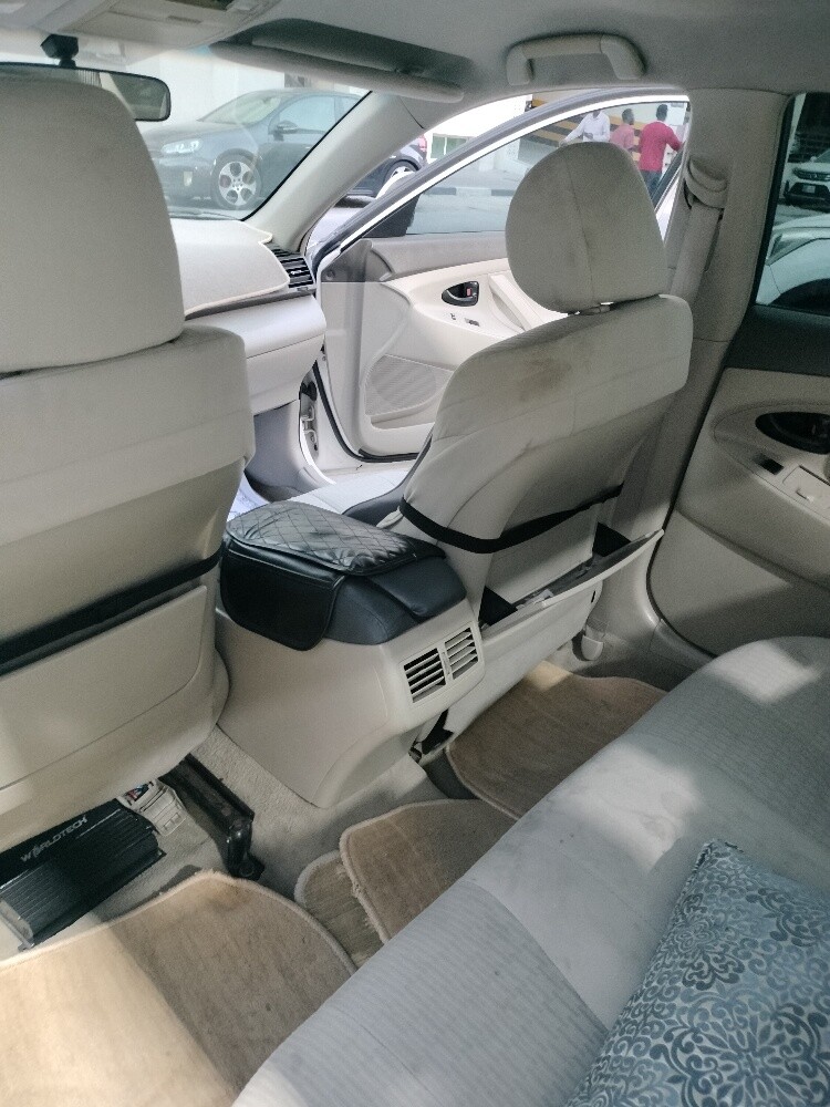 Camry car for sale, 2011 model - 6
