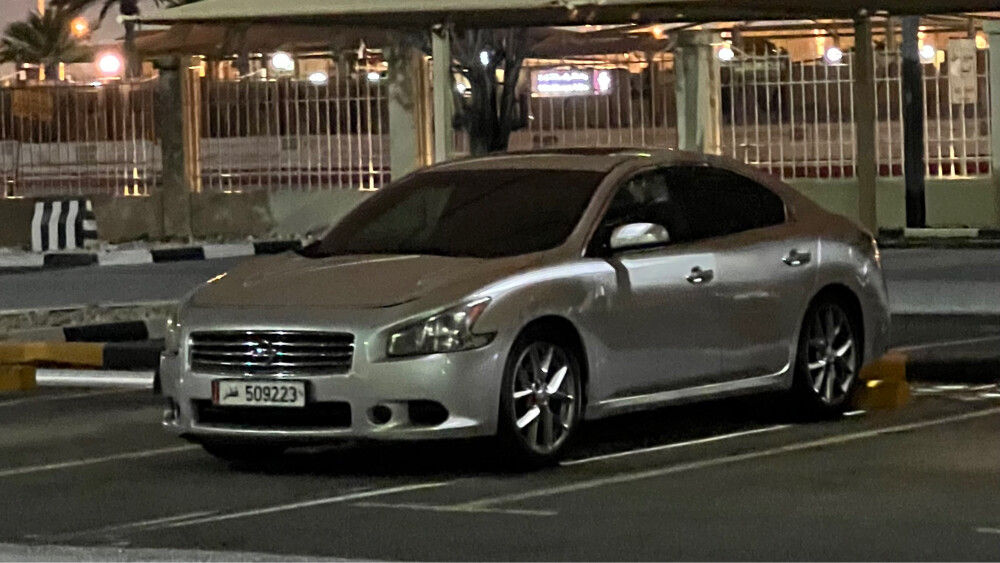 Nissan Mxima - 1