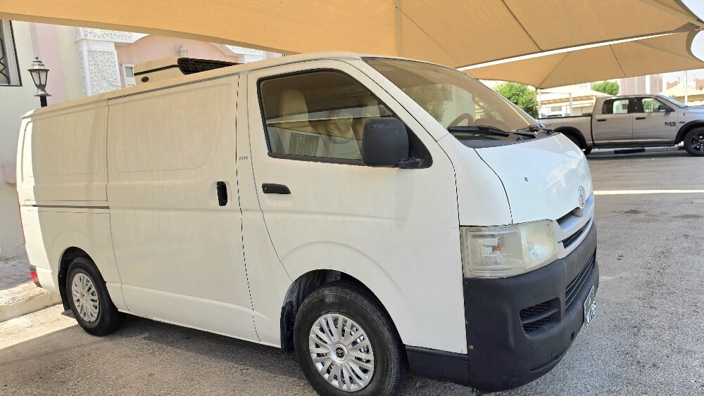 TOYOTA HAICE 2010chiller for sale - 9