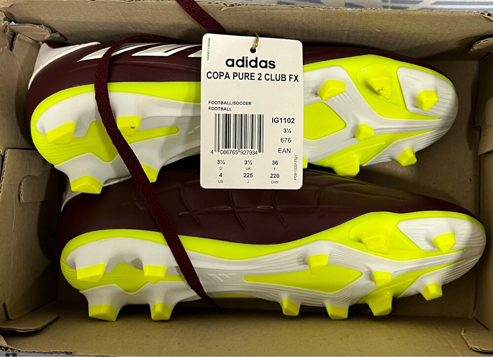 Adidas football shoes  - 3