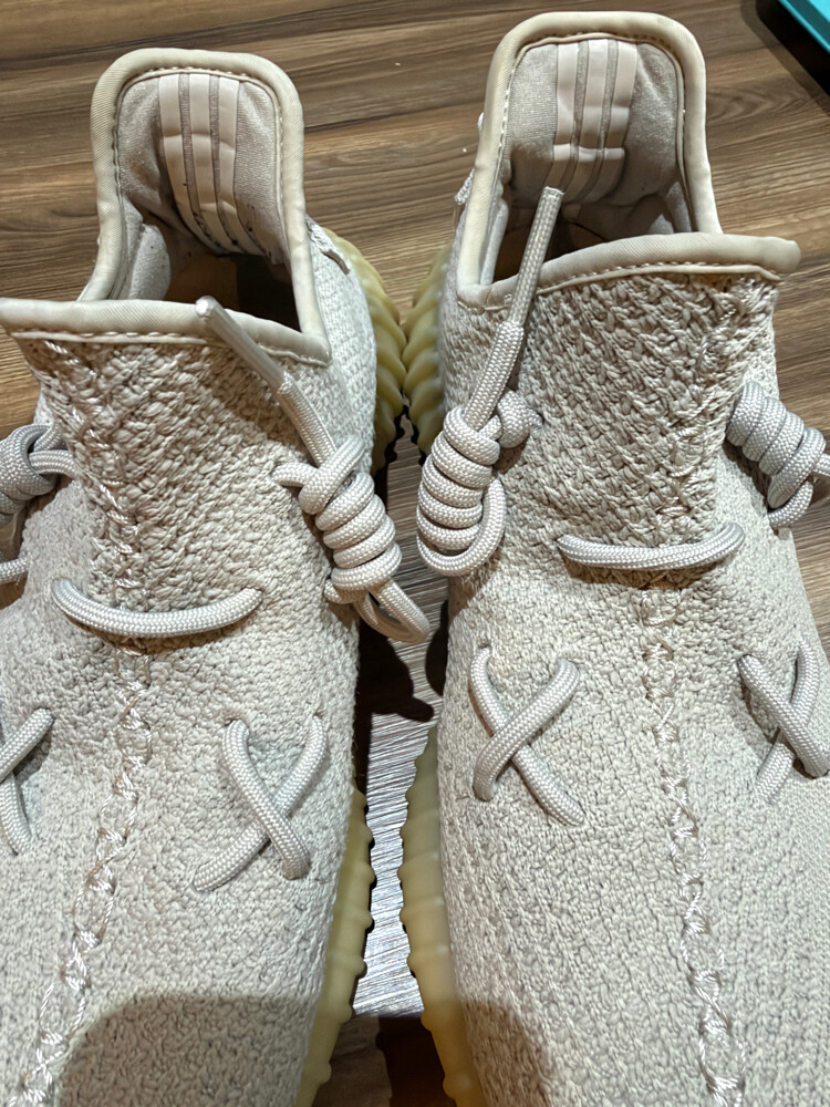 Yeezy  (Original)  - 3