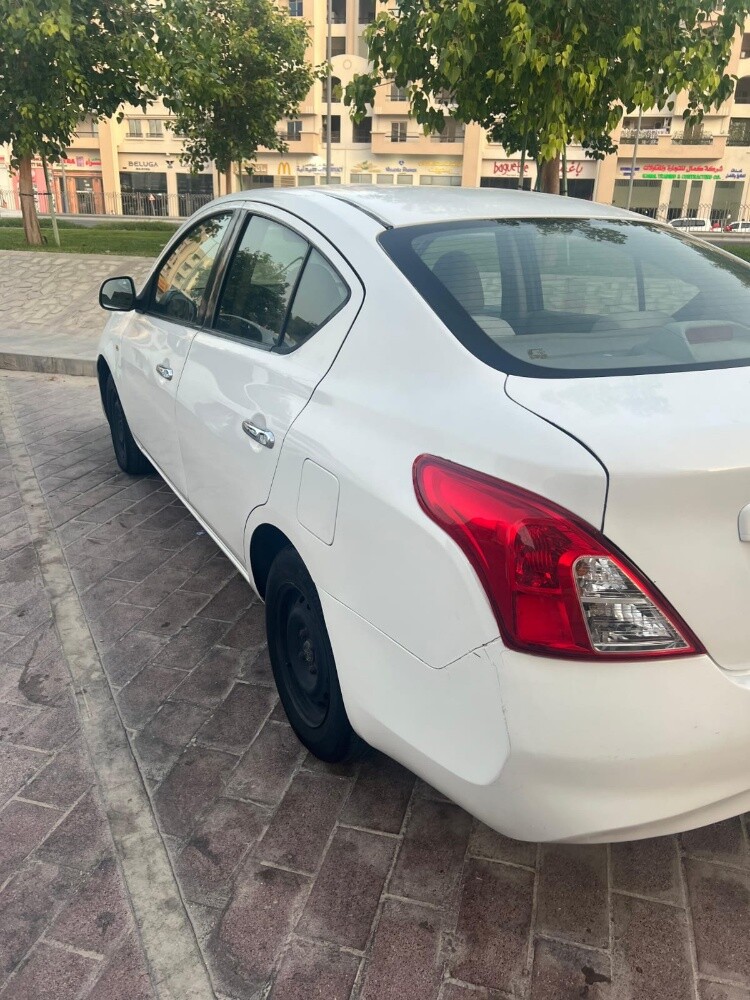 Nissan Sunny model 2013 - 5