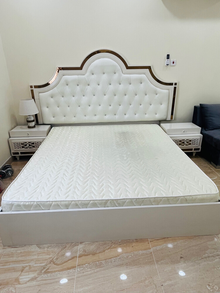 Classic bed room set  - 1