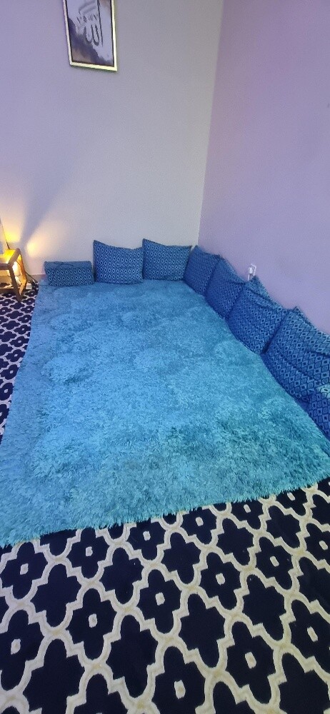 sofa, Qaleen and 2 chairs - 1
