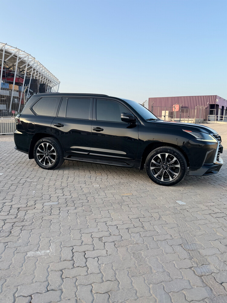 LEXUS 570 2017 - 7