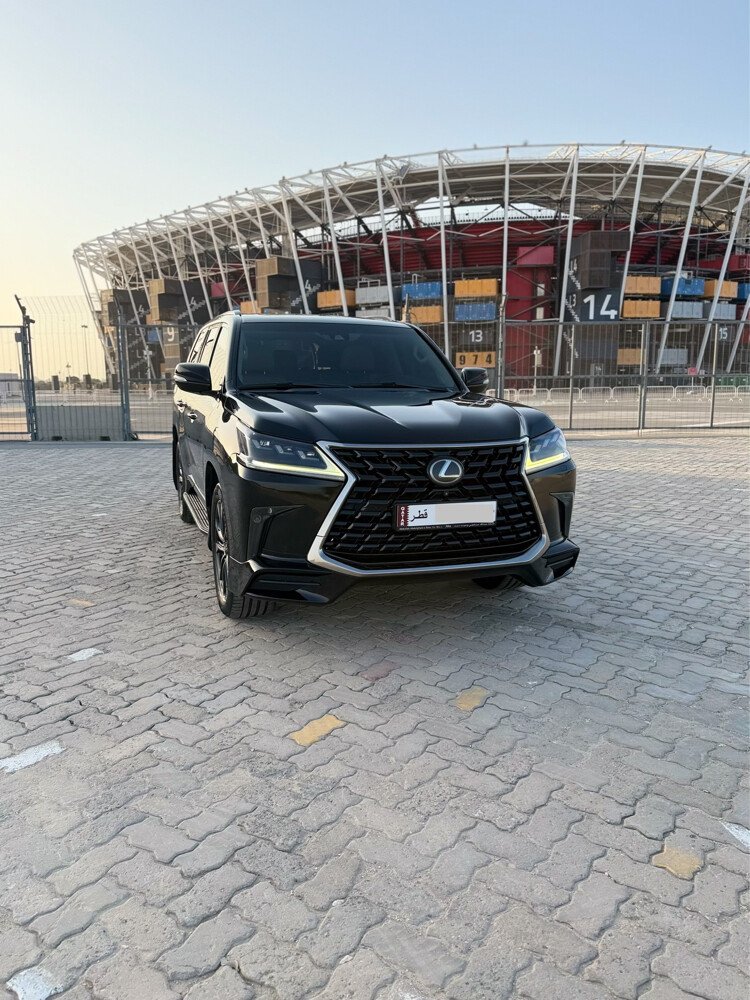 LEXUS 570 2017 - 1