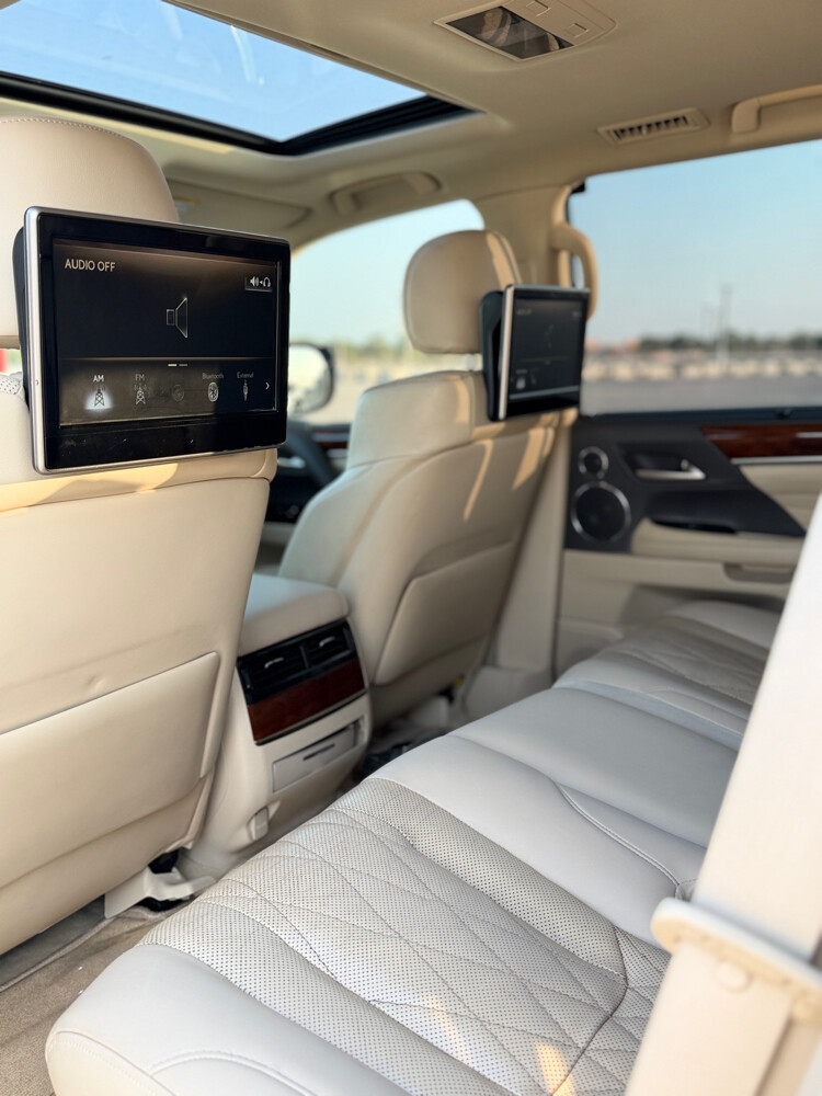 LEXUS 570 2017 - 2