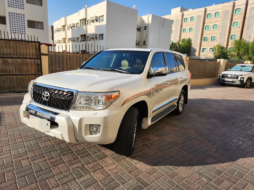Land Cruiser 2013 GXR V8 Limited - 9
