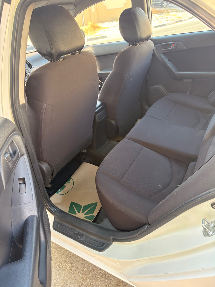 kia cerato - 10