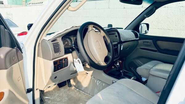 Well-maintained Landcruiser LC100 - 9