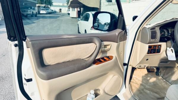 Well-maintained Landcruiser LC100 - 7