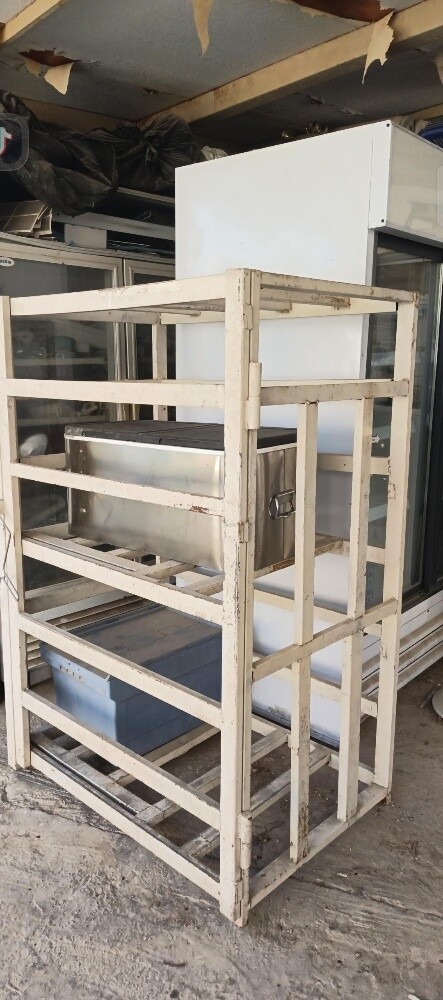 Gas Cylinder Cabinet Fits 8Cylinder - 1