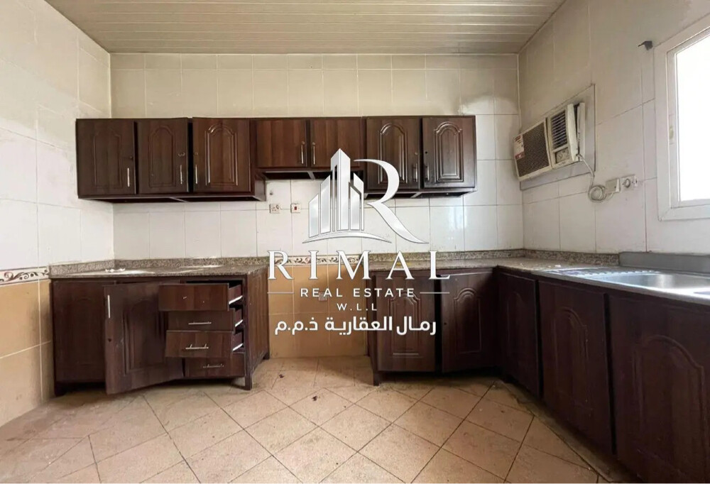للايجار فيلا داخل مجمع في الغرافة - 14