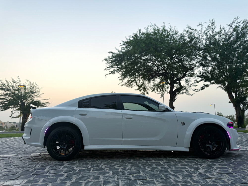 Dodge Charger Wide-body V8 RT Plus  - 29
