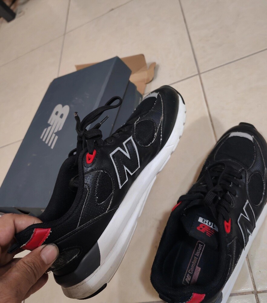 New Balance shoes
 1 month use
Like - 3