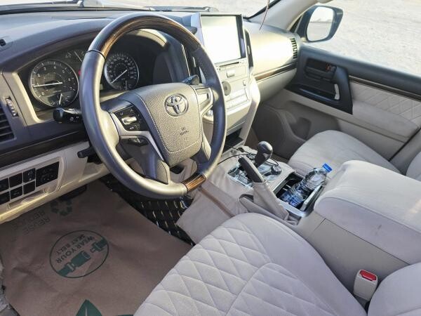 LAND CRUISER GXR V8 2019 QR143K - 5
