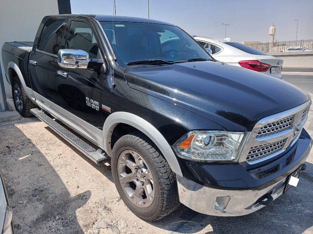 RAM 1500 Laramie 4x4 - 3