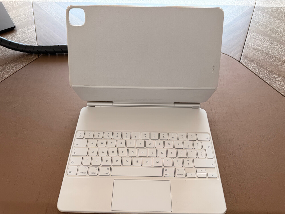iPad Pro 12.9 M1 2tb Magic Keyboard - 9