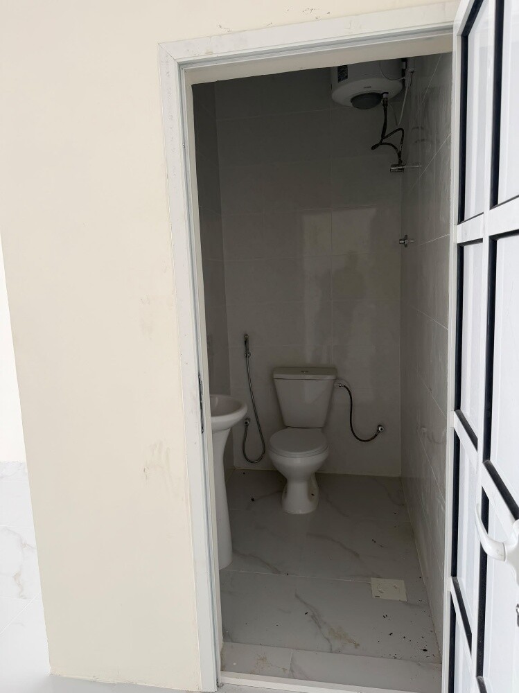 Shop for rent - 4