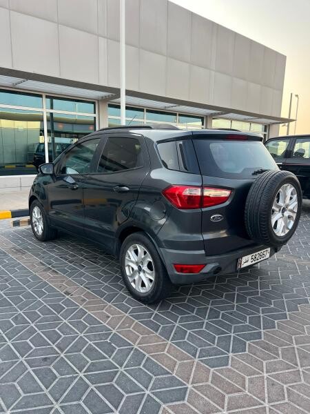 Urgent sale Ford EcoSport-9k QR - 9