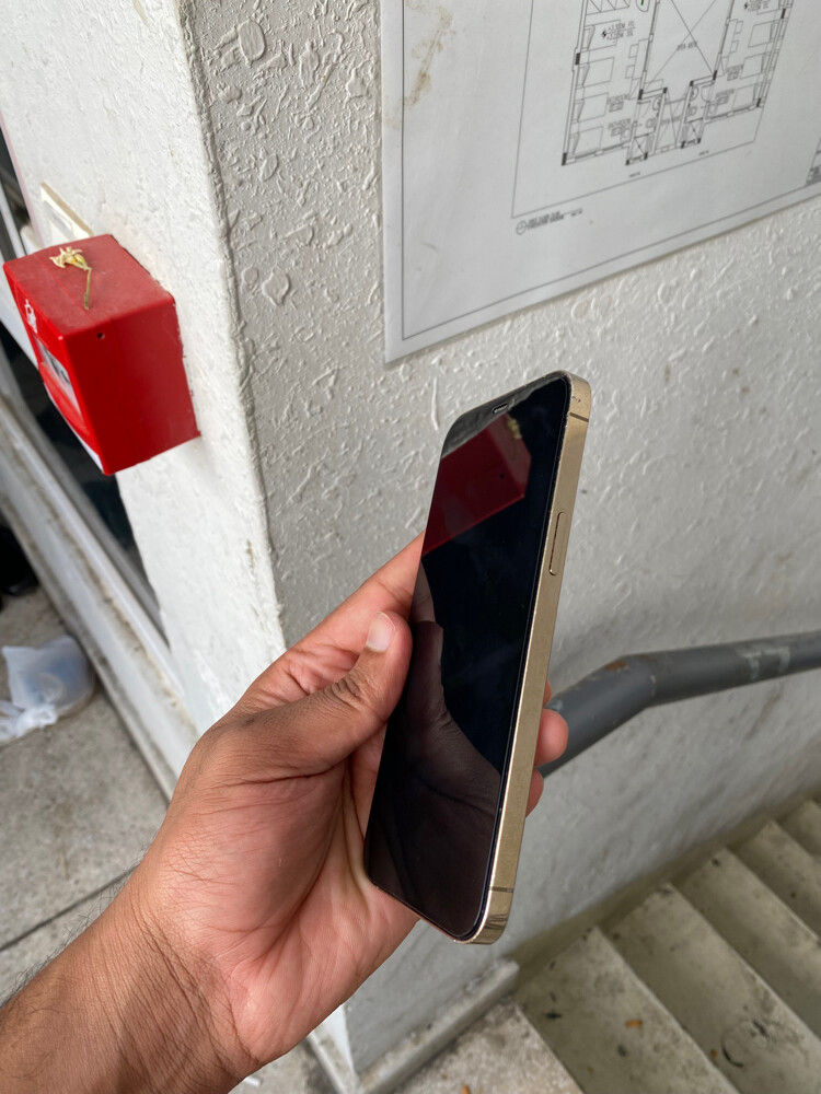 Iphone 12 pro max - 6