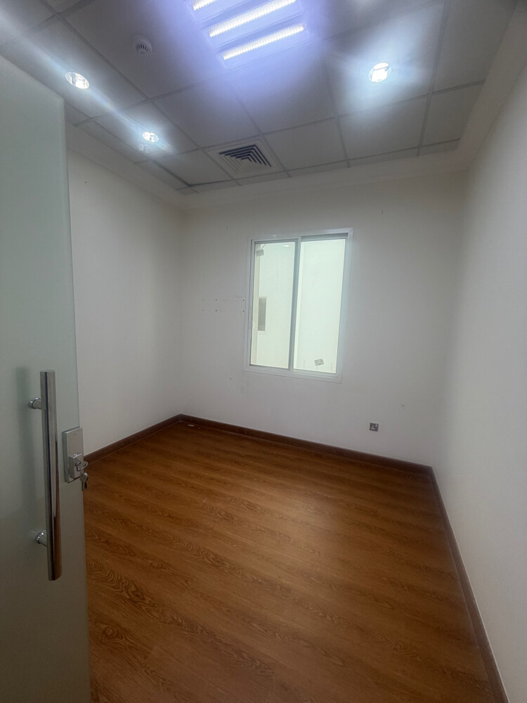 للايجارمكتب مدينه3غرف4500 - 5