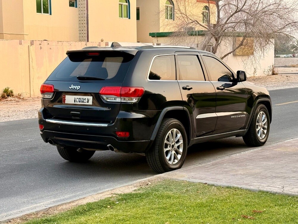 جراند شيروكى لاريدو - 2