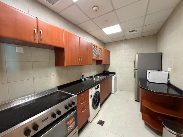 LUXURY FF 1 BR | GYM,POOL & PARKING - 10