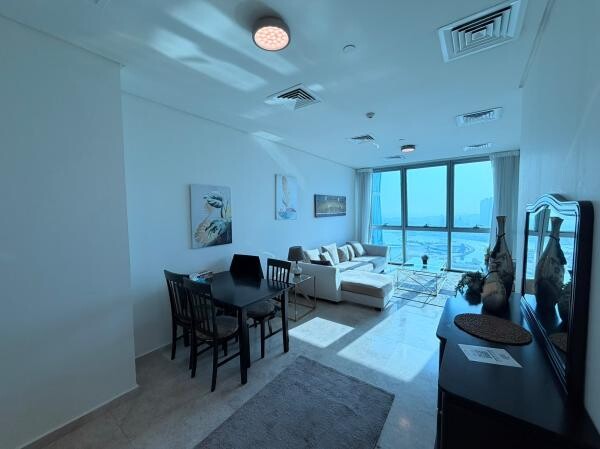 LUXURY FF 1 BR | GYM,POOL & PARKING - 4