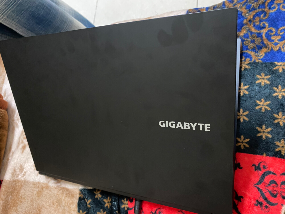 GIGABYTE G6 KG RTX 4060 8GB - 4