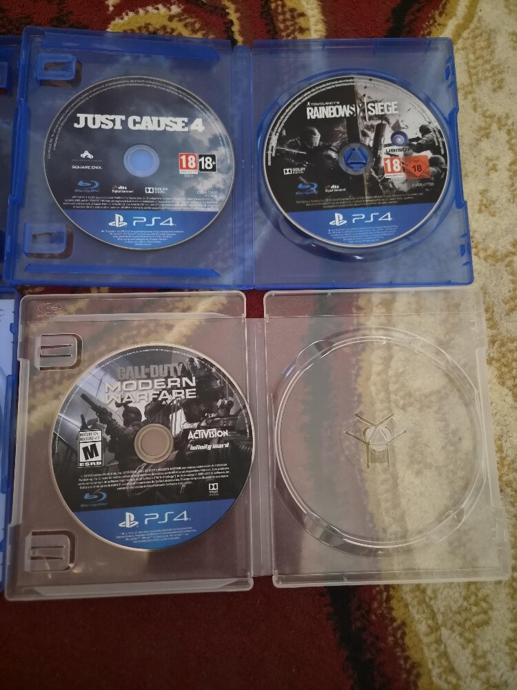 PlayStation4 - 1