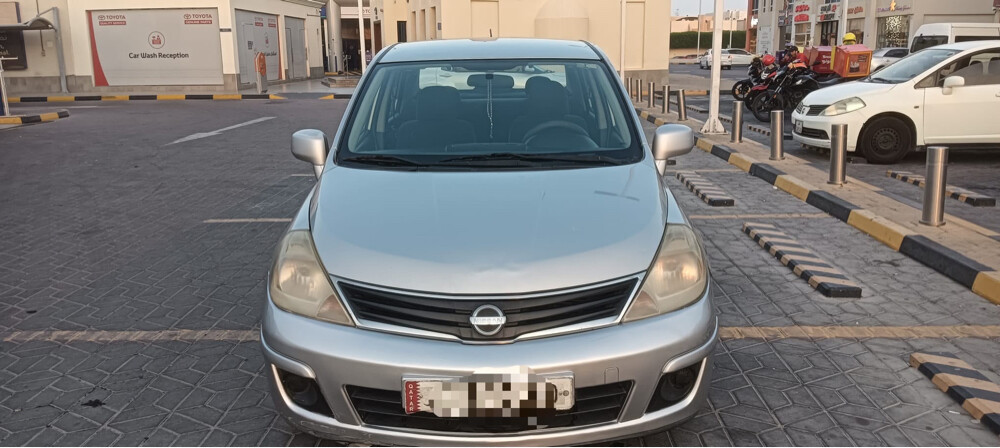 family used nissan tiida - 2