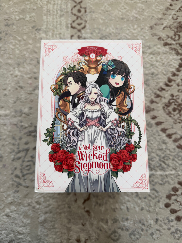 Books and Manhwa, brand new - 17