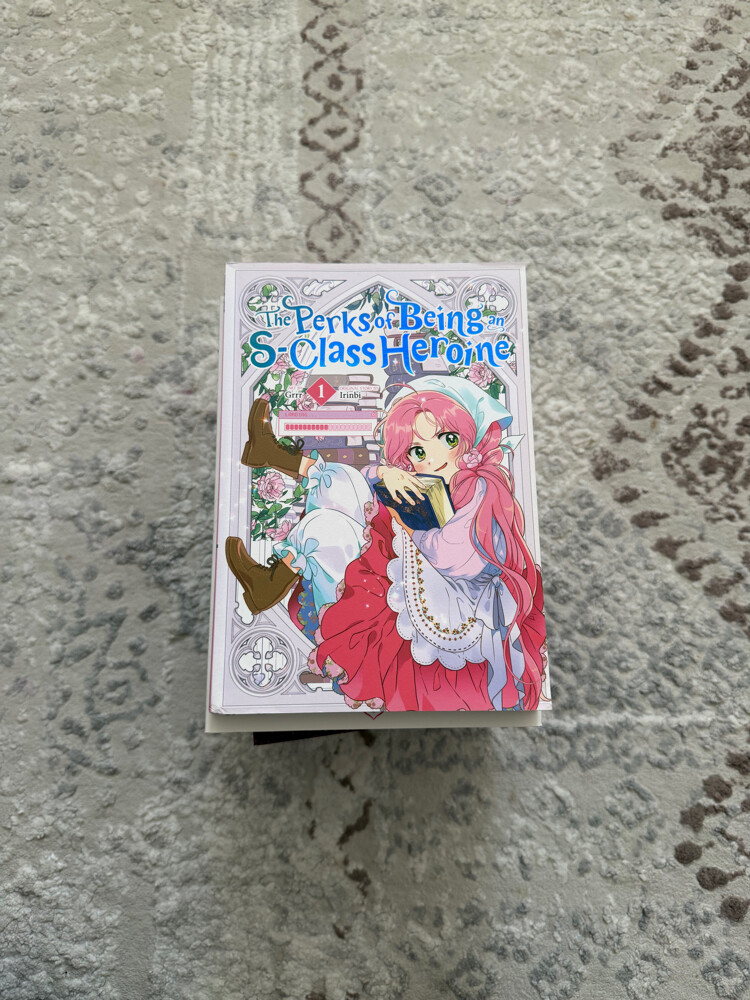 Books and Manhwa, brand new - 13